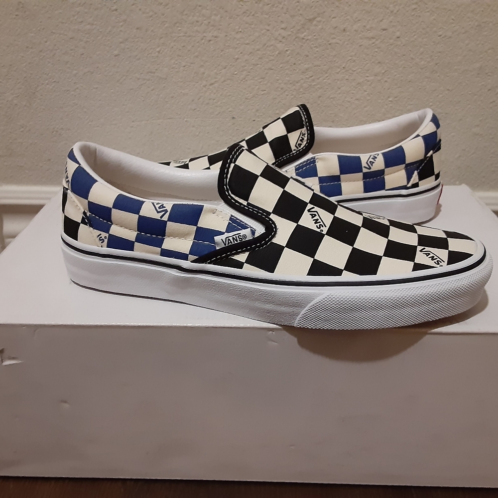 Vans - Picture 5 of 8